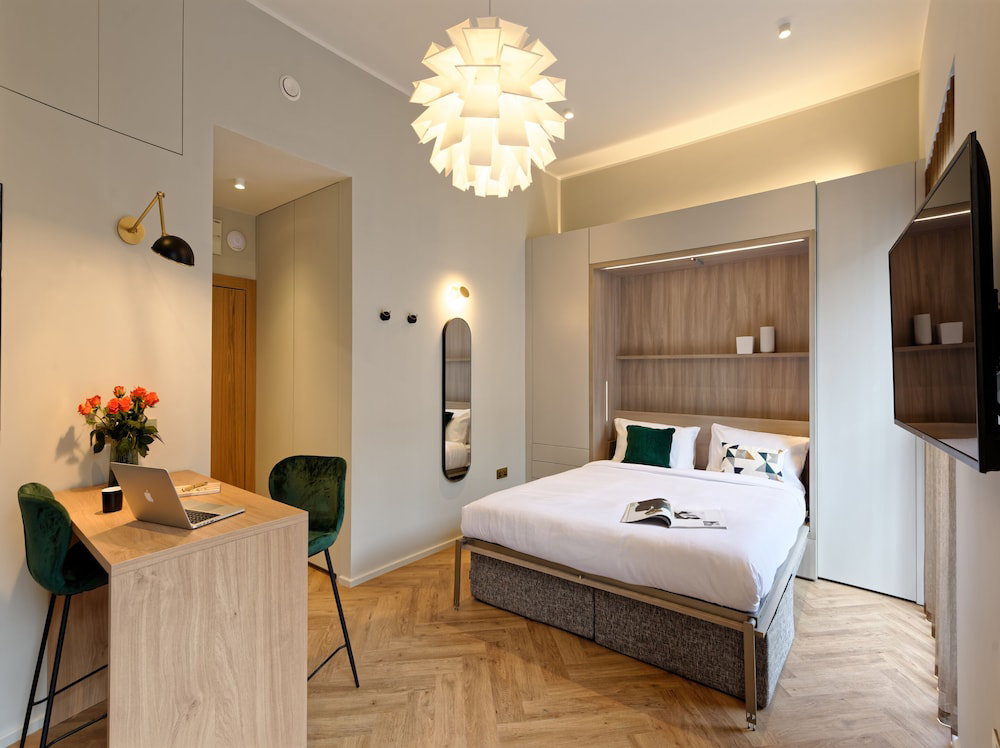 South Kensington Studios By Dmontrio