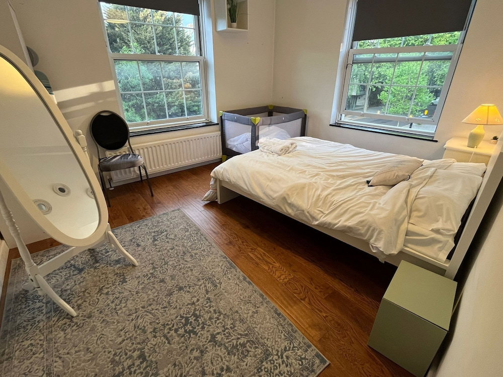 Hotel Luxurious 4 Bedroom Apartment In Heart Of London