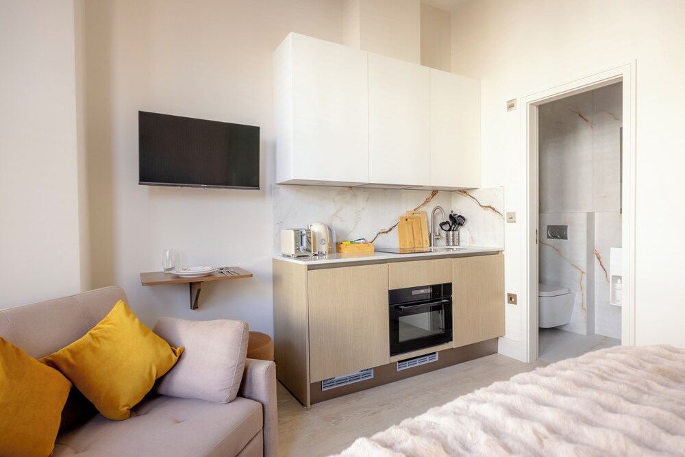 Hotel 108 Shirland Road