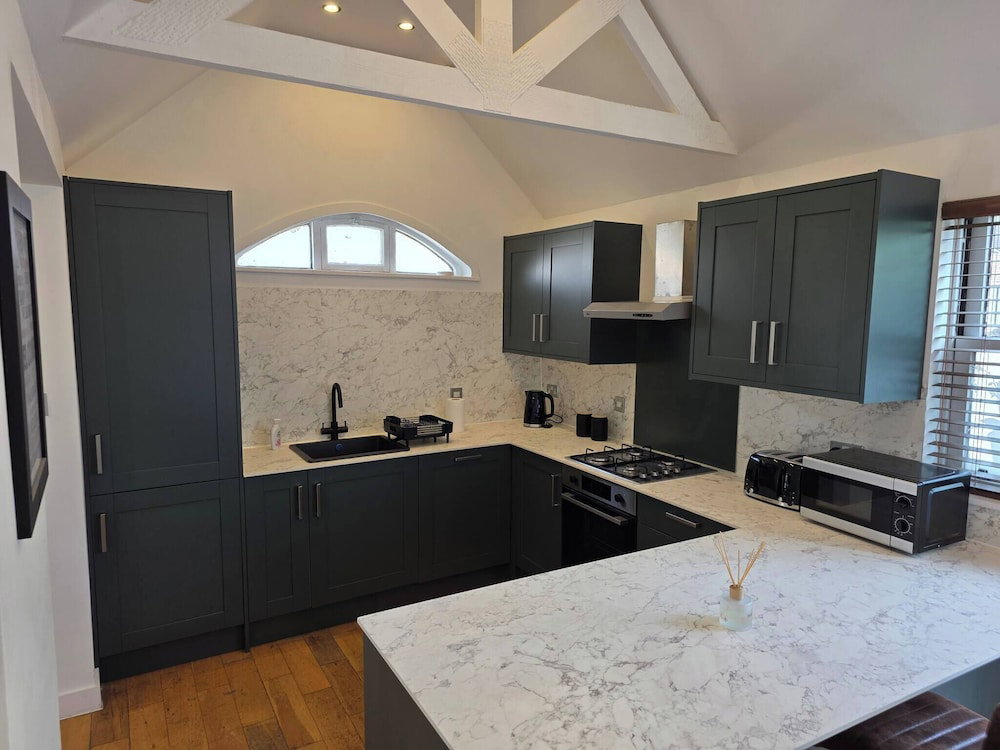 Hotel Boutique Dairy Conversion Near Ilford Station