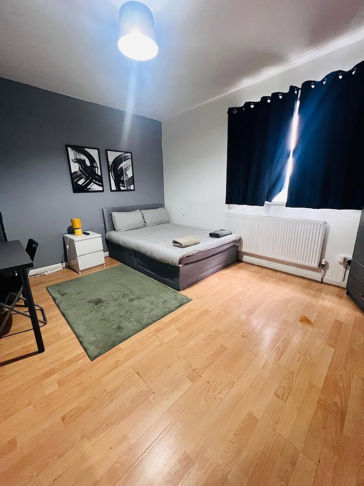 Hotel London E1 Hostel