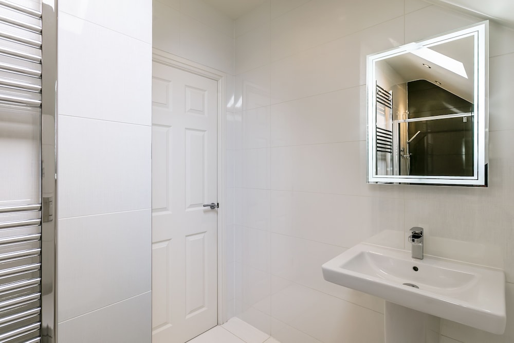 The Townhouses @ Carus Green
