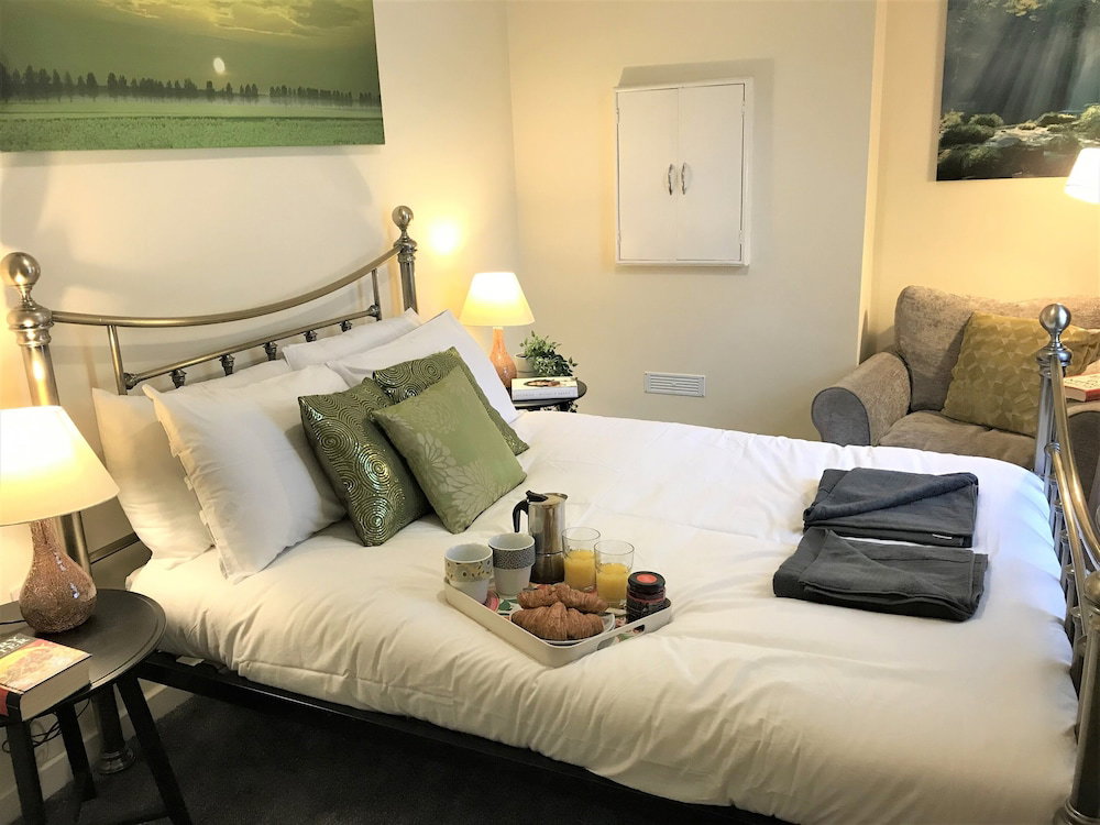Hotel Welcoming Spacious 2-Bedroom House In St Helens