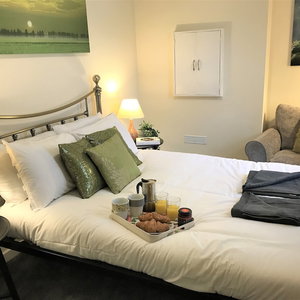 Hotel Welcoming Spacious 2-Bedroom House In St Helens cazare St. Helens