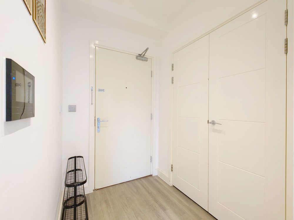 Luxury One Bed Apartment Near Olympic Park