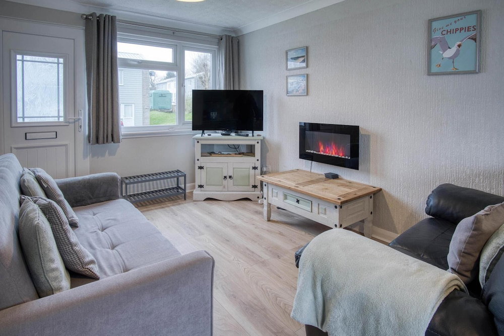 Swanbrook - 2 Bedroom Chalet- Freshwater East