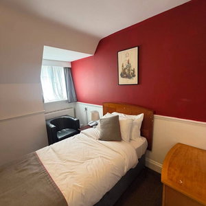 Hotel Maya Hotel cazare Luton