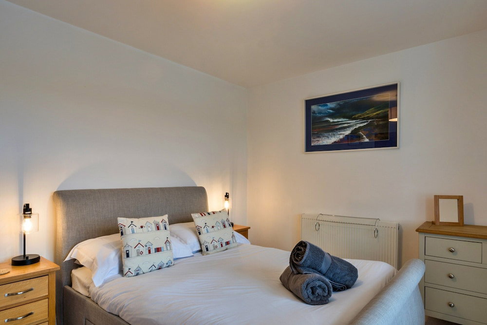 Stunning Broad Haven Beach House