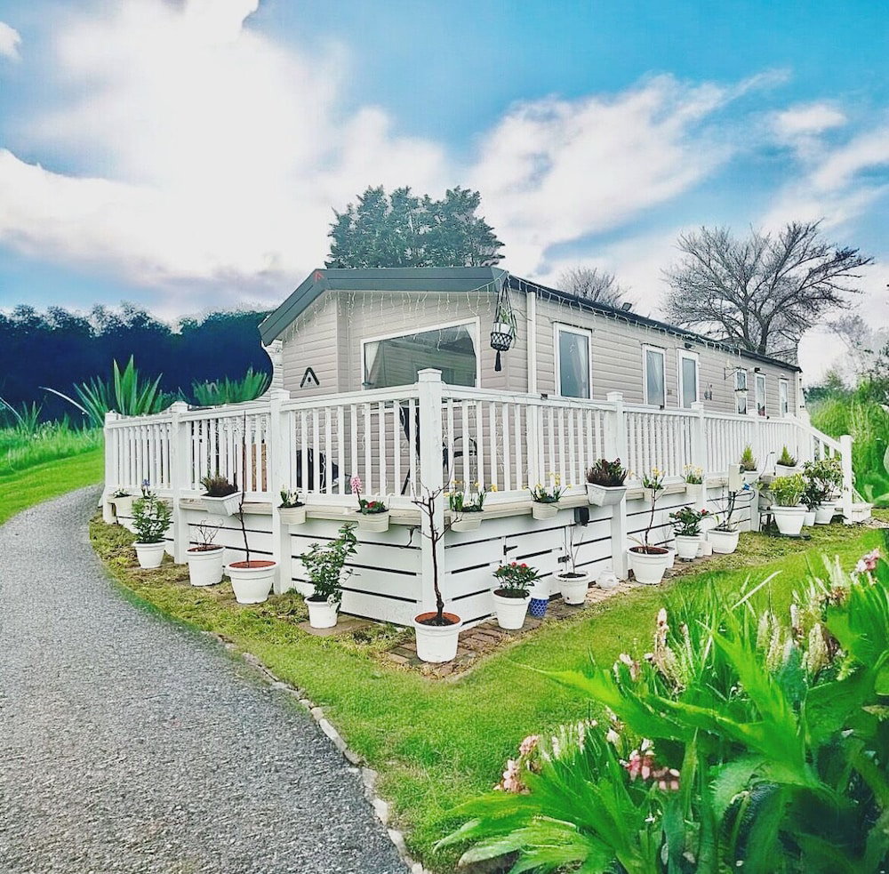 Hotel Cozy Newquay Lodge With Private Hot Tub,