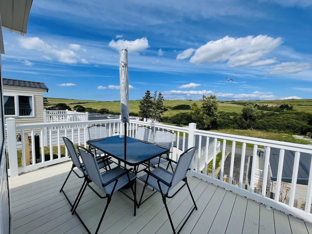 3 Bedroom Holiday Home In Newquay - Valley Views