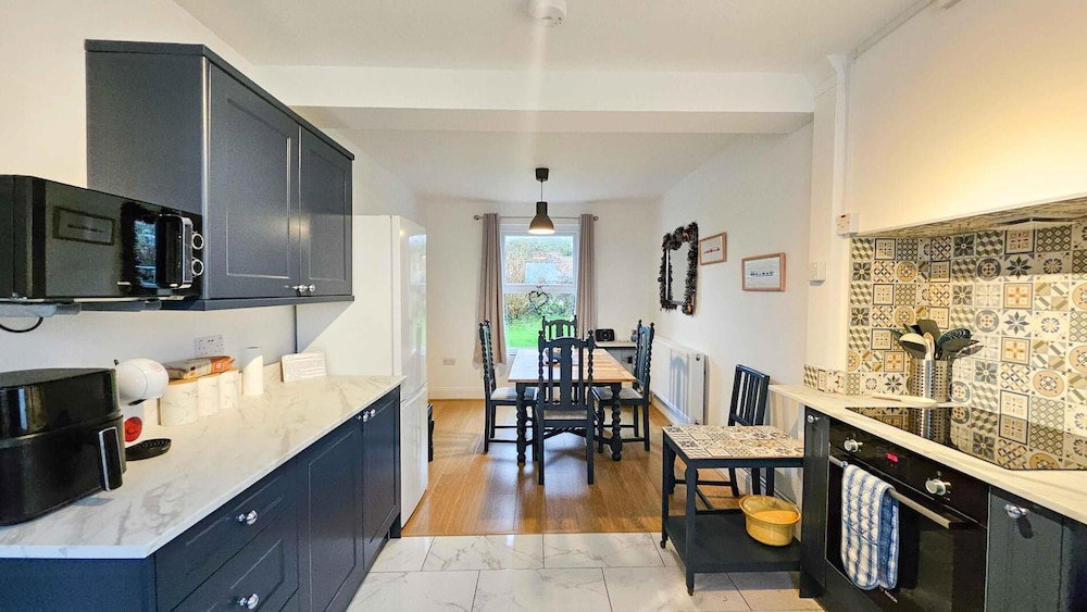 Hotel Brynview - 3 Bedroom Holiday Home - Reynoldston