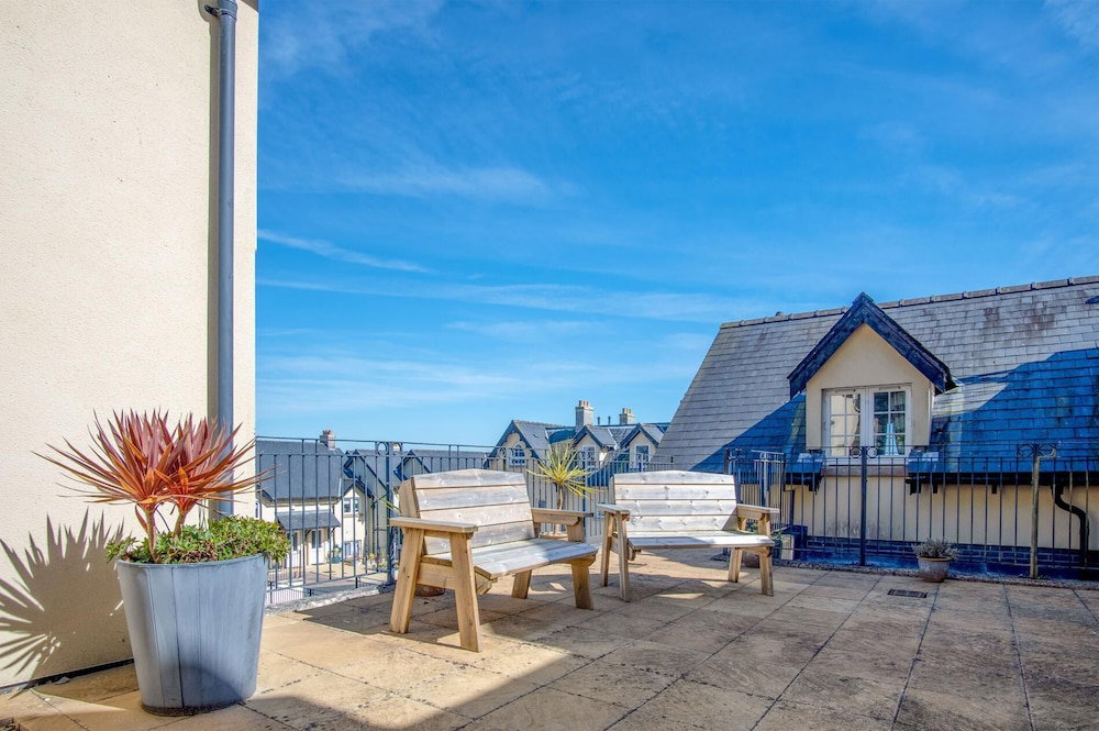 Minarvon - 2 Bedroom Apartment - Saundersfoot