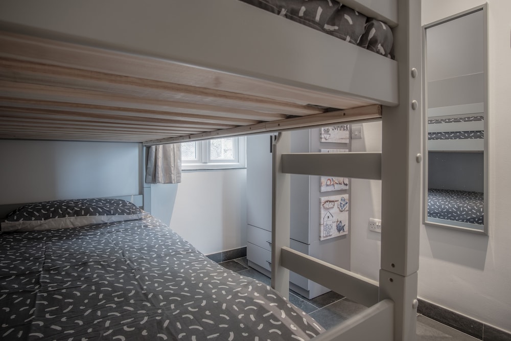 Nautilus - 2 Bedroom Apartment - Pendine