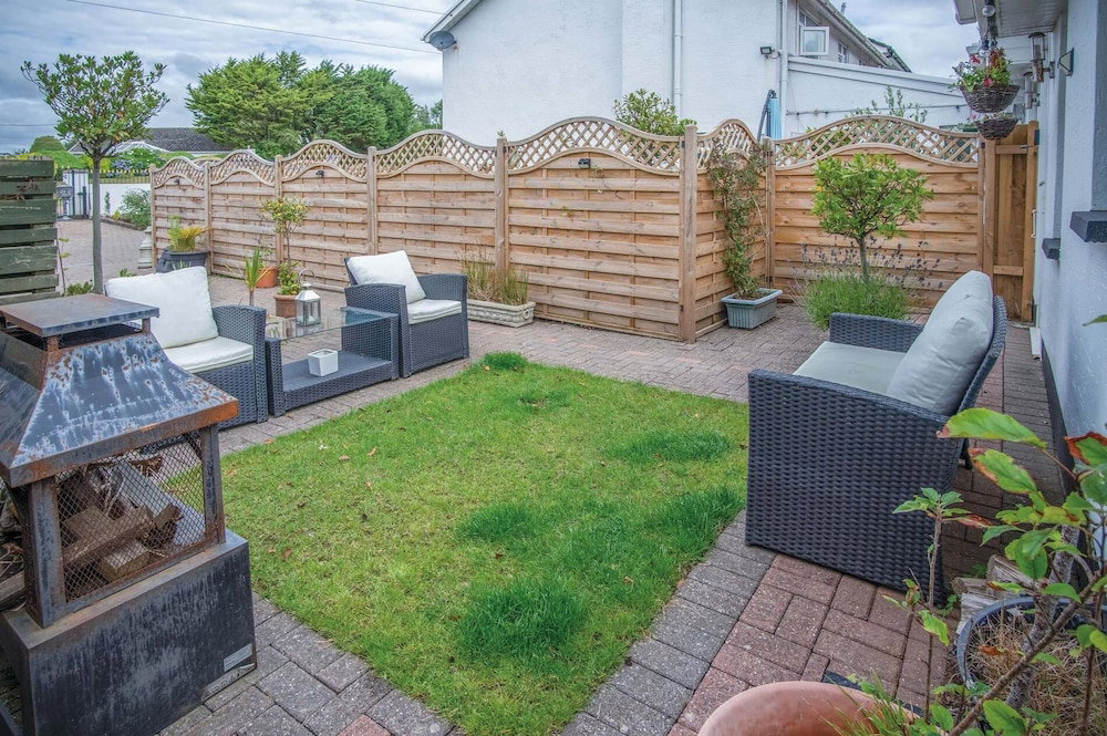 Rose Cottage - 3 Bed Cottage - New Hedges - Tenby