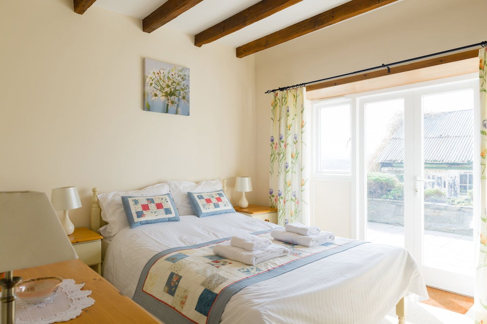Degembris Cottages