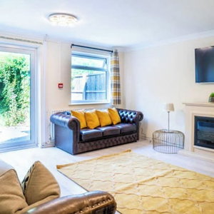 Hotel House Sleeps 5 - Wifi & Tv cazare Luton