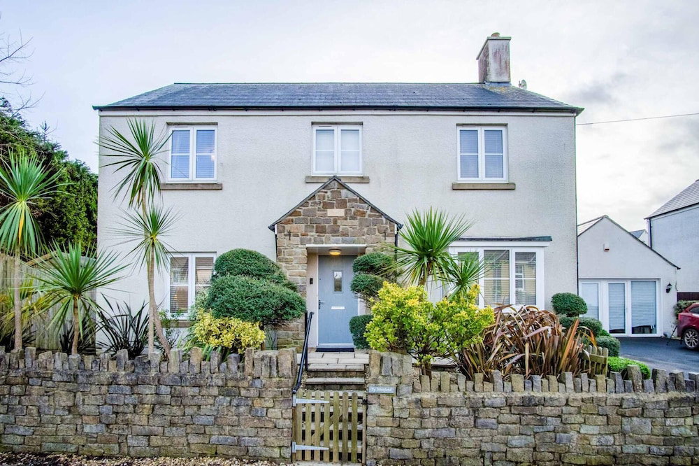 Hotel Ty Whiteford - 6 Bed Holiday Home - Llanrhidian