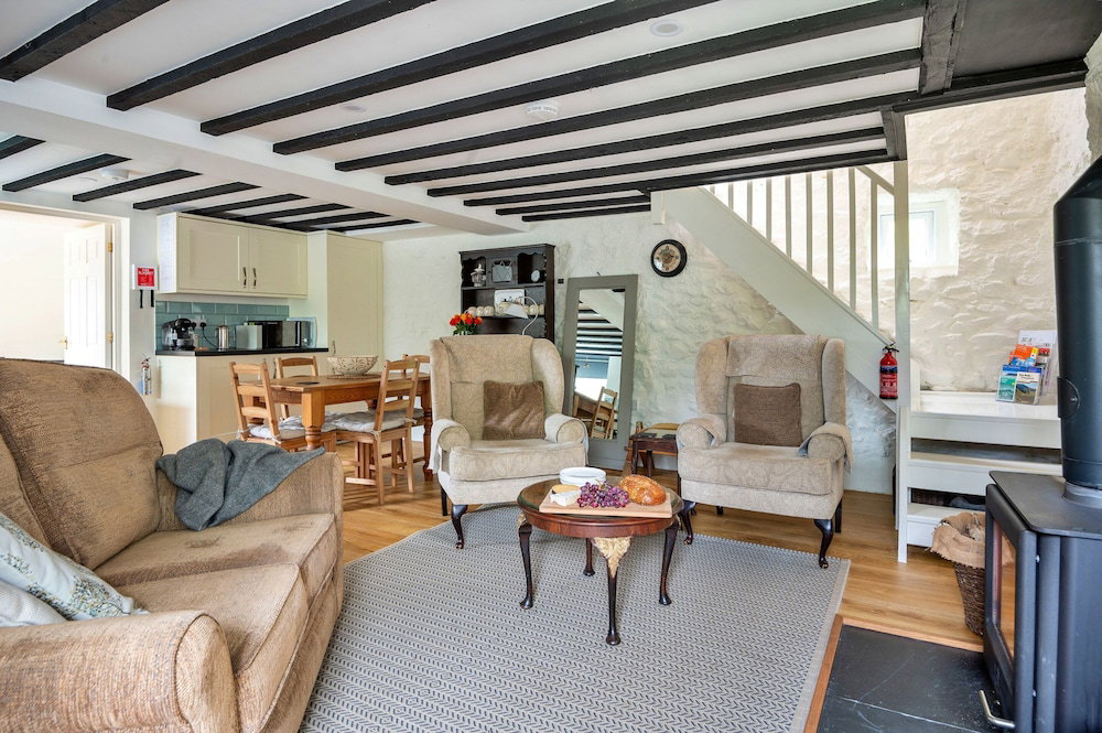 Hotel Cottage In Nannau Estate Near Coed Y Brenin