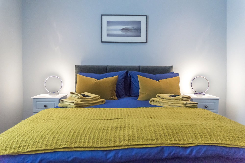 Tipyn O Haul - 1 Bed Apartment - Tenby
