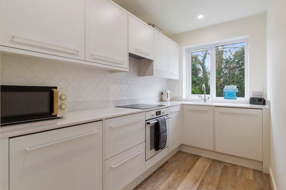 3 Monkstone Court - Close To Village And Beach