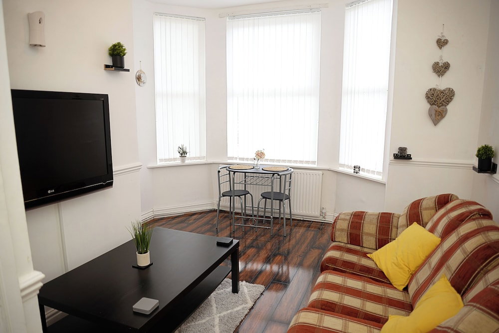 Hotel Cosy Orrell Park Retreat Near Anfield And Aintree