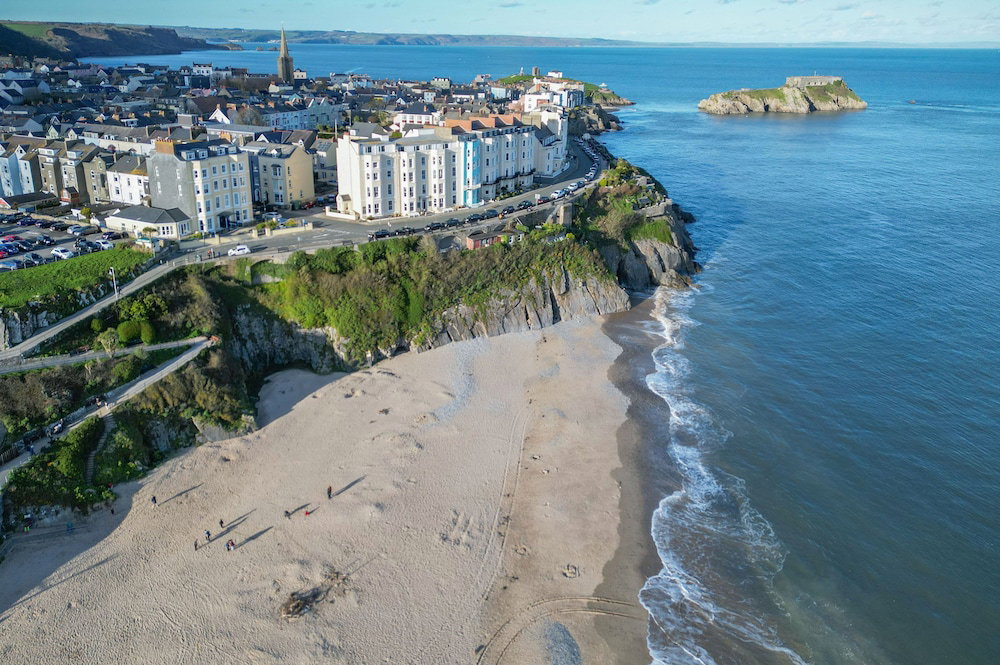 Hotel The Cwtch - 2 Bedroom Apartment - Tenby