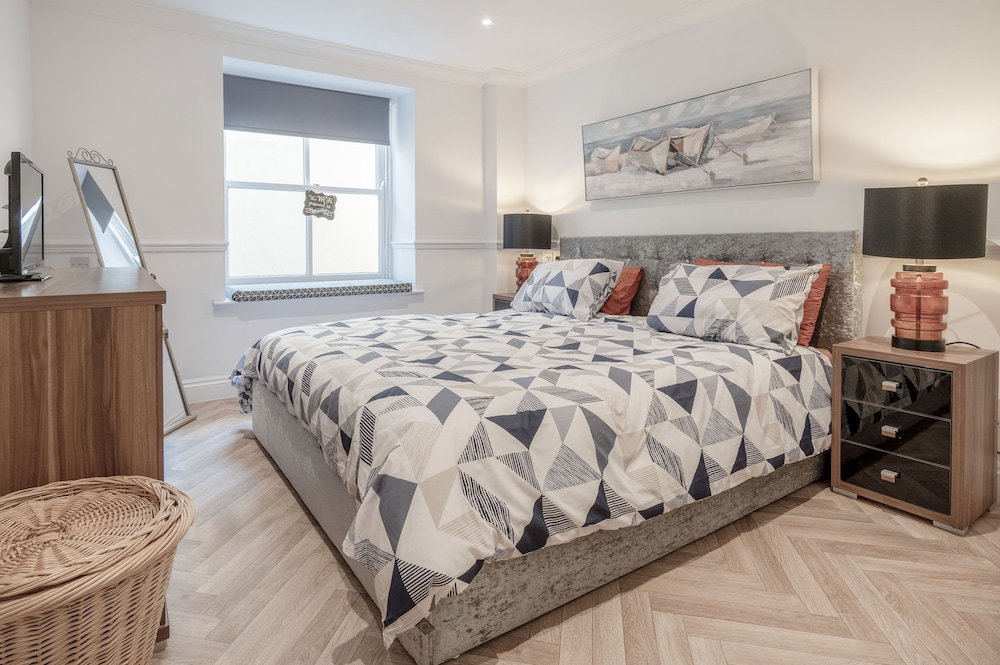 The Cwtch - 2 Bedroom Apartment - Tenby