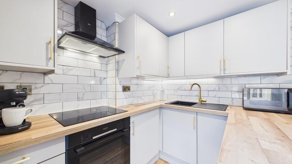 Harbour Rose - 1 Bedroom Apartment - Tenby