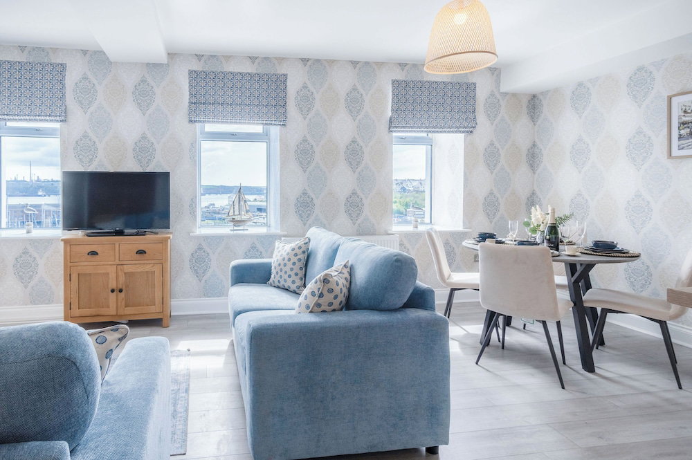 Hotel Harbour View - 2 Bedroom Apartment - Milford Haven