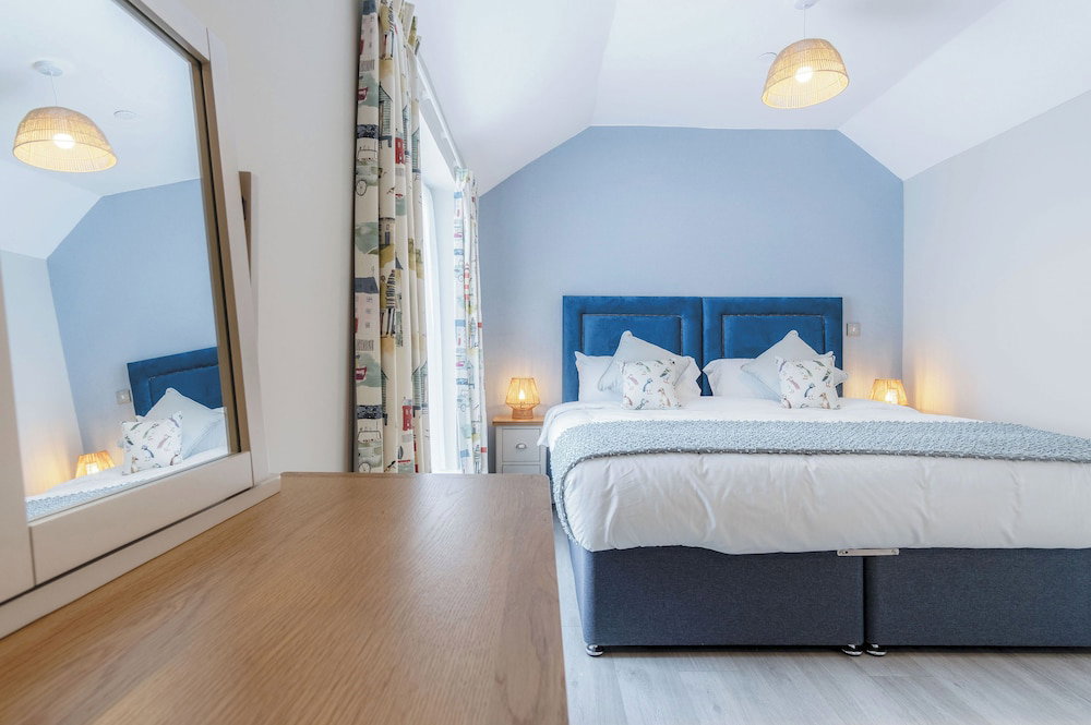 Harbour View - 2 Bedroom Apartment - Milford Haven