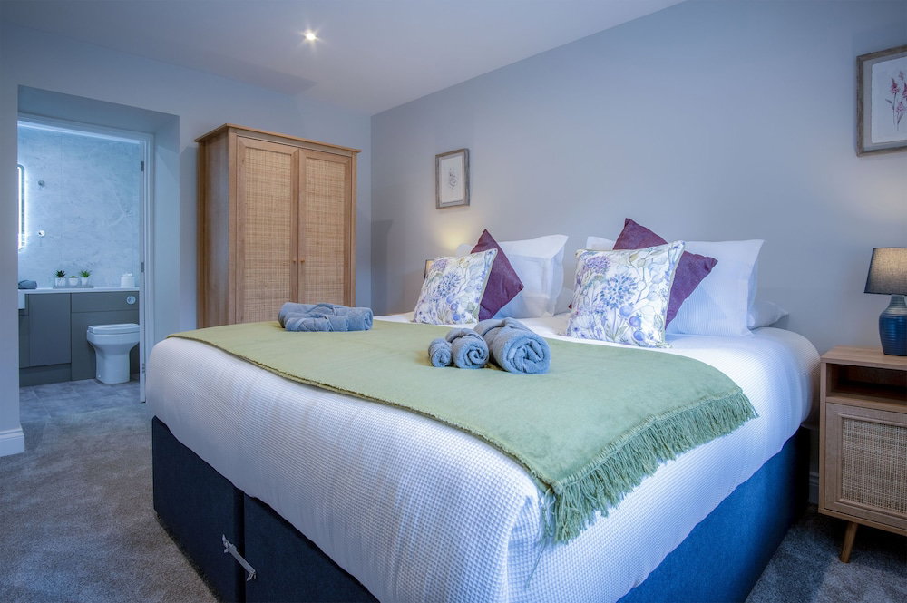 Kiln Park Farmhouse - 4 Bedroom Cottage - Narberth