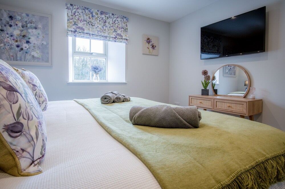 Kiln Park Farmhouse - 4 Bedroom Cottage - Narberth