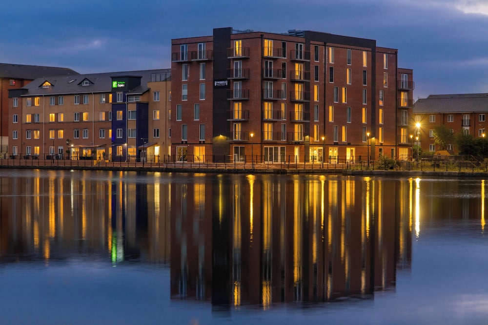 Staybridge Suites Cardiff By Ihg