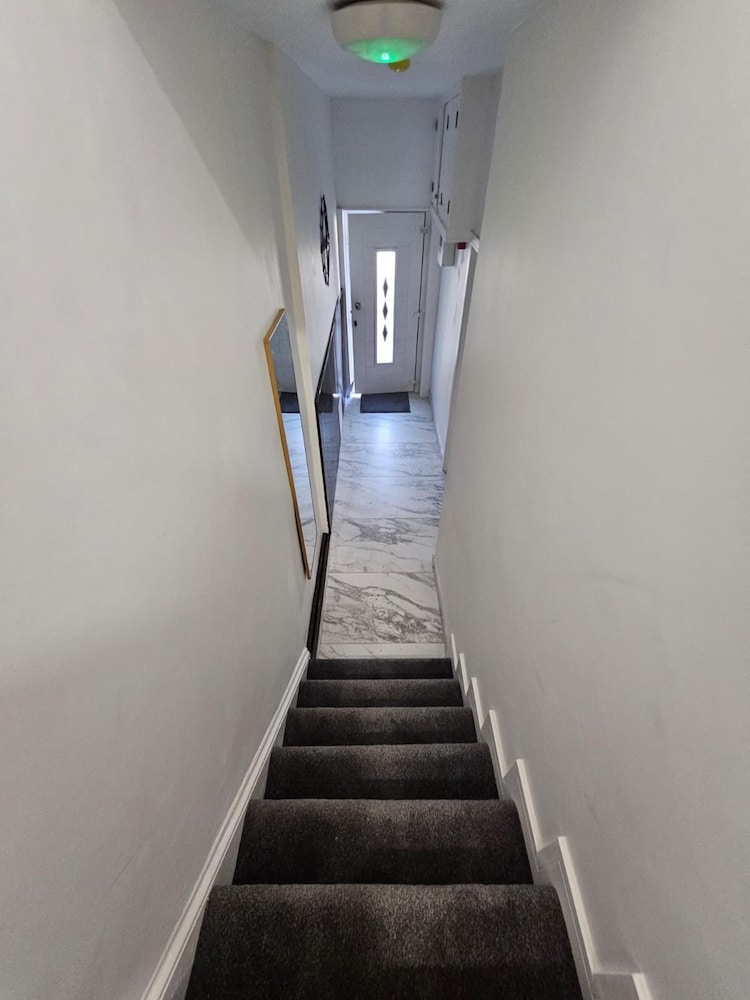 Cozy Studio - Sleeps 2 - Cardiff City Centre