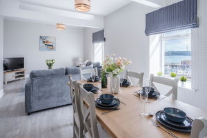 Hotel Beach Haven Hideout - 2 Bedroom - Milford Haven cazare Milford Haven