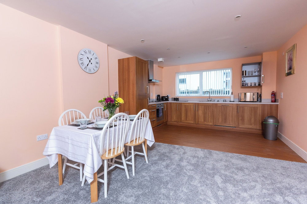 Meridian Bay Apartment