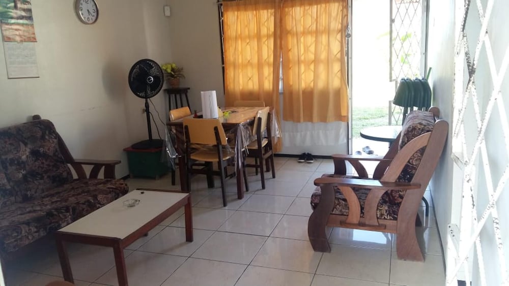 Hotel Stunning 3-Bed House In Paramaribo, Suriname