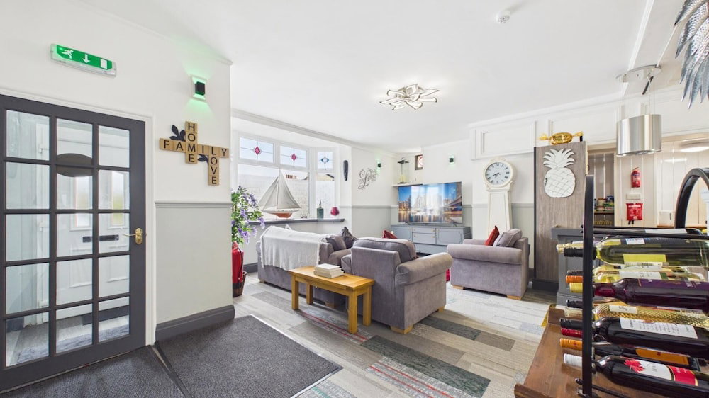Hotel Captains Retreat - 2 Bed Apartment - Milford Haven