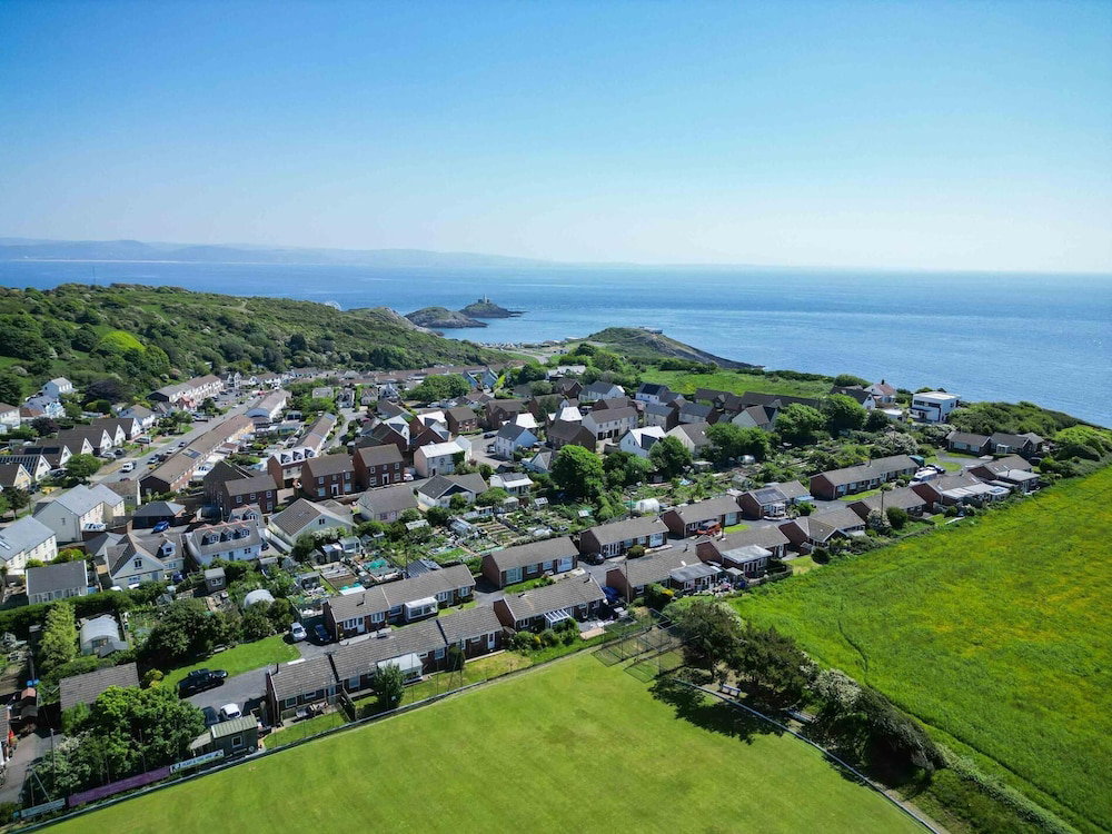 Hotel Cosy Cottage - 2 Bedroom Cottage - Mumbles