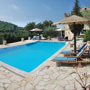 Hotel Revera Traditional Stone Villas, Apartments & Studios cazare Keri