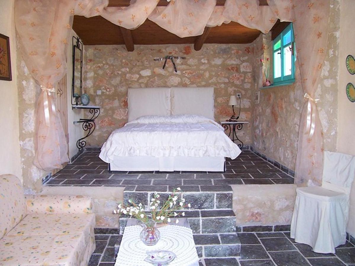 Revera Traditional Stone Villas, Apartments & Studios