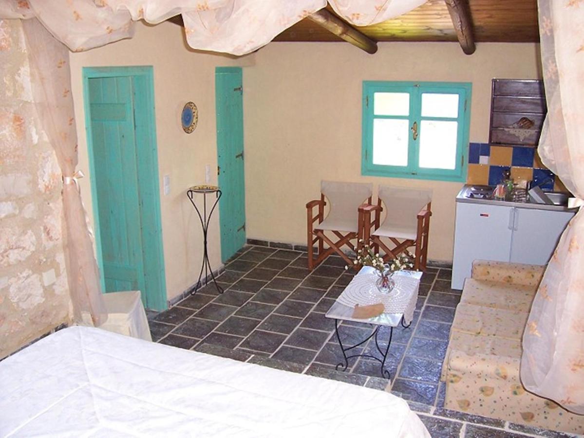 Revera Traditional Stone Villas, Apartments & Studios