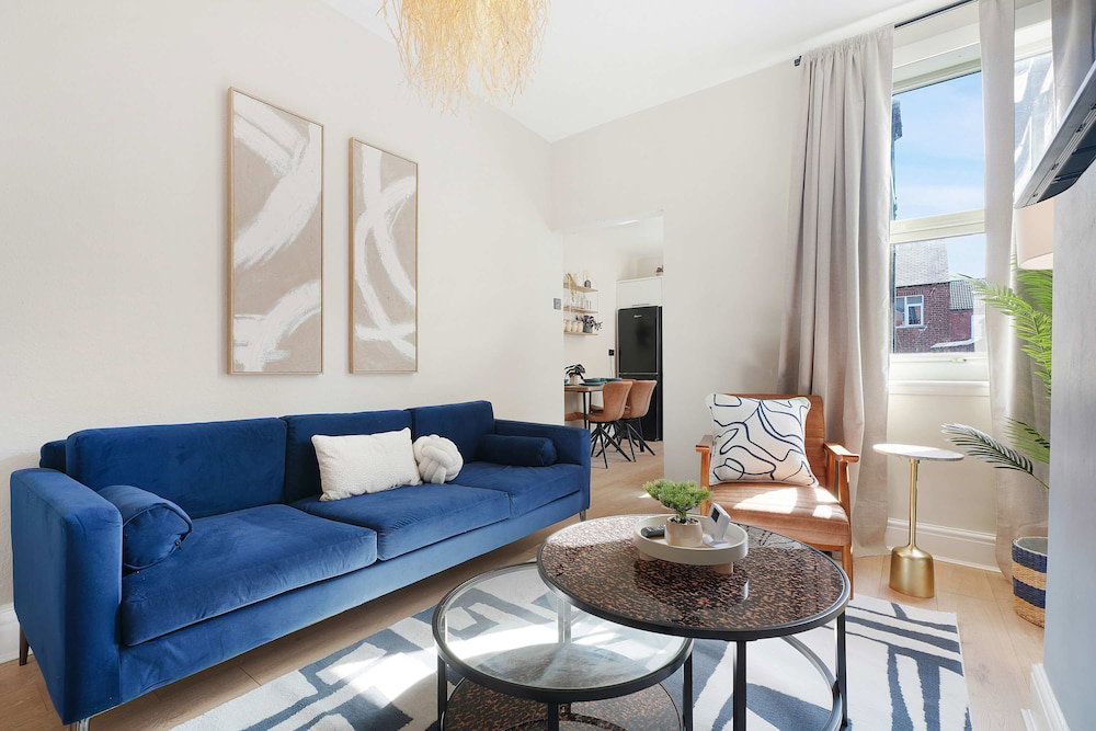 Stylish 4Br Doncaster Sleeps 8 By Stay With Us