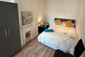 Hotel 4 Bed House - Sleeps 10 - Garden - Parking - Wifi cazare Doncaster