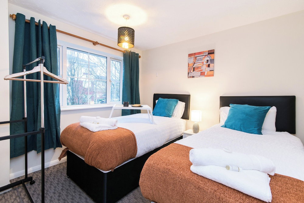 Hotel Coventry 3Bedroom With Private Garden & Parking