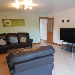 Hotel Holiday Home 3 Bed Rooms cazare Cults