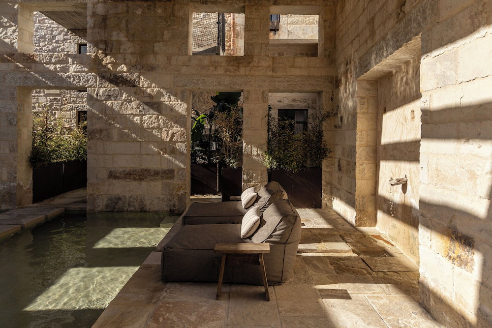 Amalen Suites