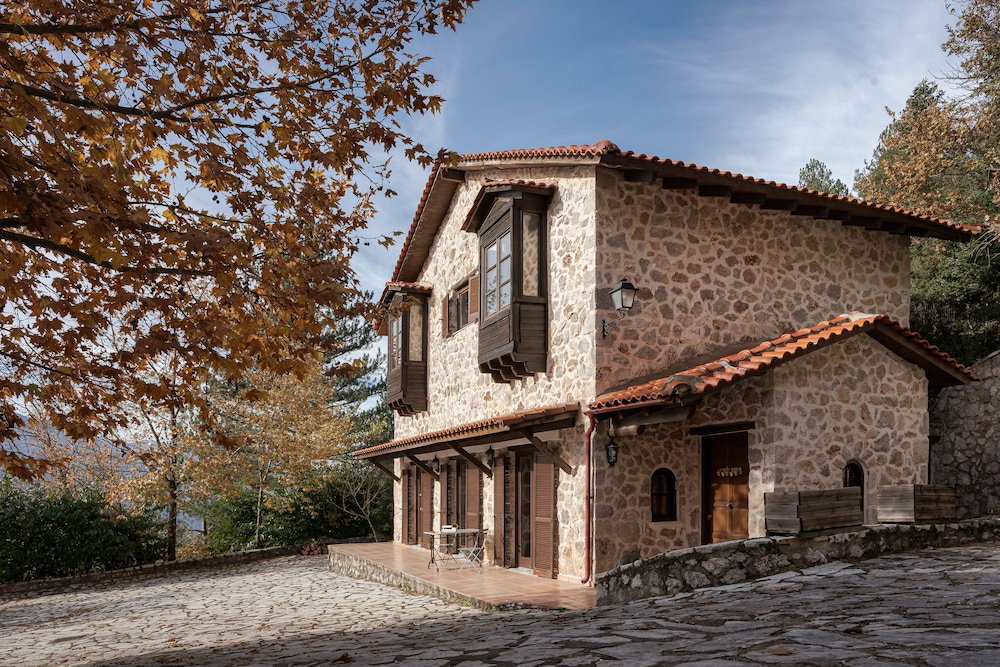 Hotel Parnassus Woodstone Chalets- N1- N2- N3