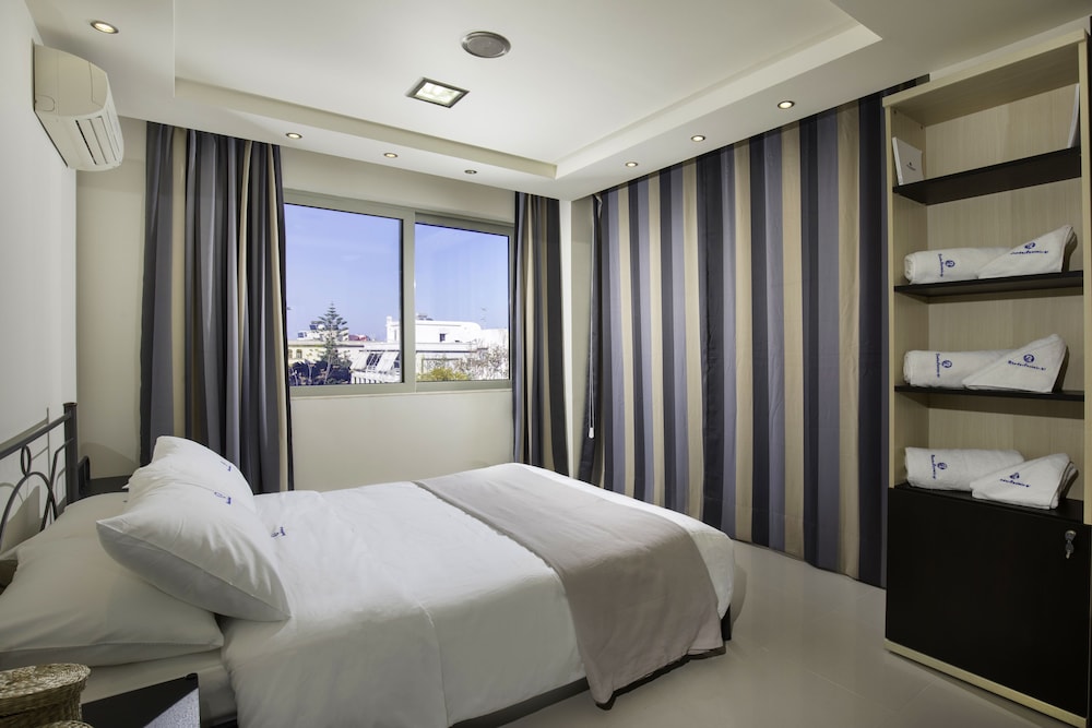 Hotel Rhodes Central Suite