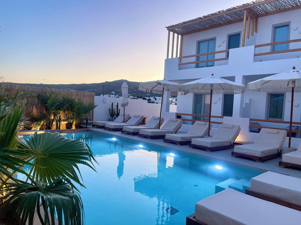 Hotel Mykonos Dot Suites